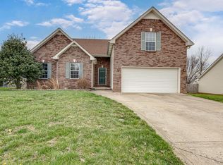 2758 Ridgepole Dr, Clarksville, TN 37040