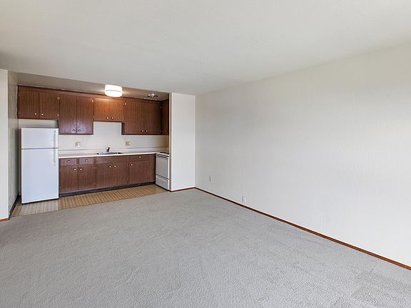5th image of 1300 Lawton St #306