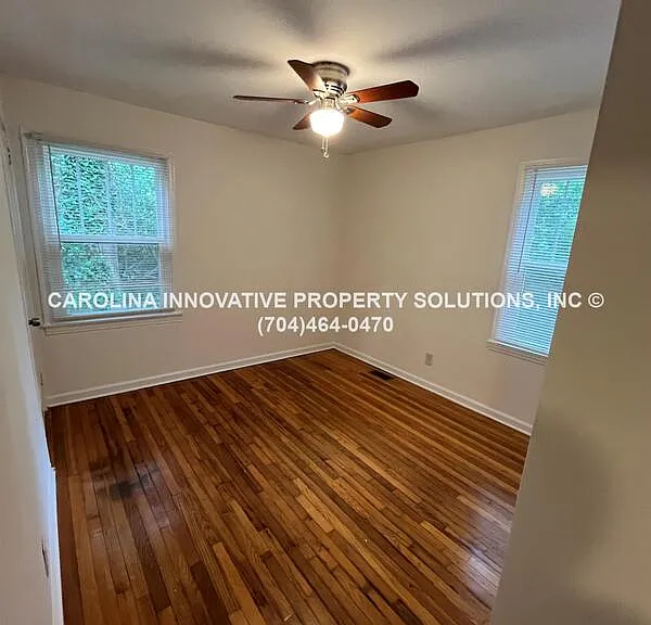 2824 Phillips Ave — Photo 15