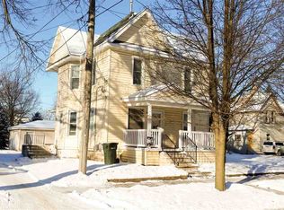 417 Elm St, Waterloo, IA 50703