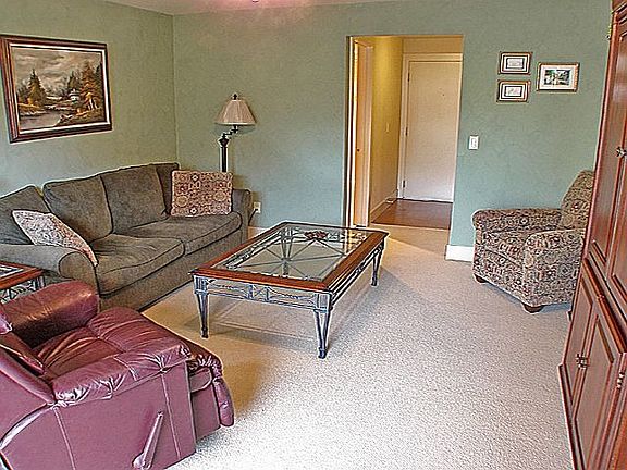 2nd image of 7300 Woodlawn Ave NE APT 302