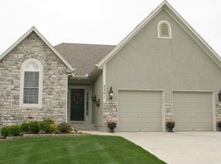2301 W Johnston St, Olathe, KS 66061