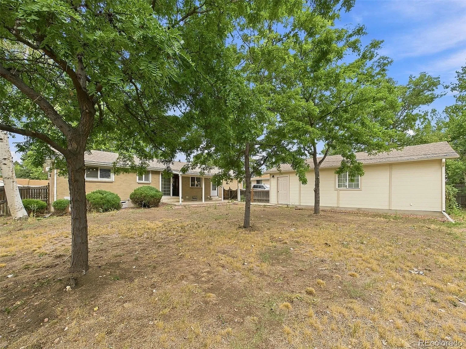 4 bed, 2.0 bath, 1401 sqft, $3,545 — Photo 4