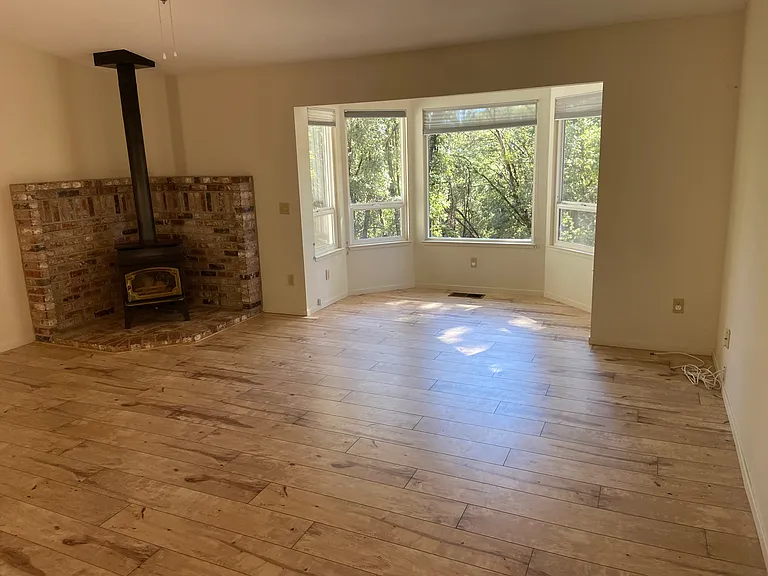 15076 Fay Rd — Photo 3