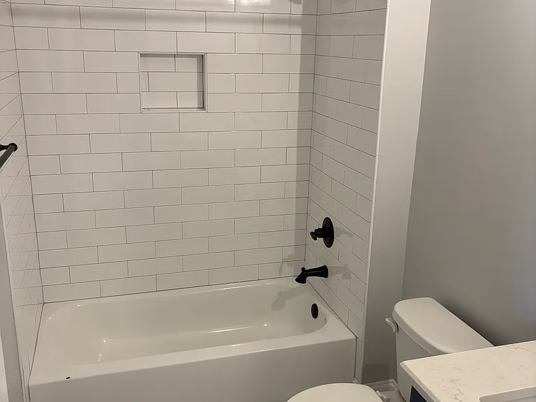 2556 Beauvoir Dr — Photo 8