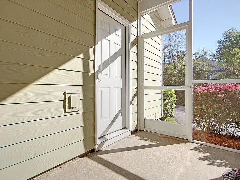 107 Bennett Ln — Photo 23