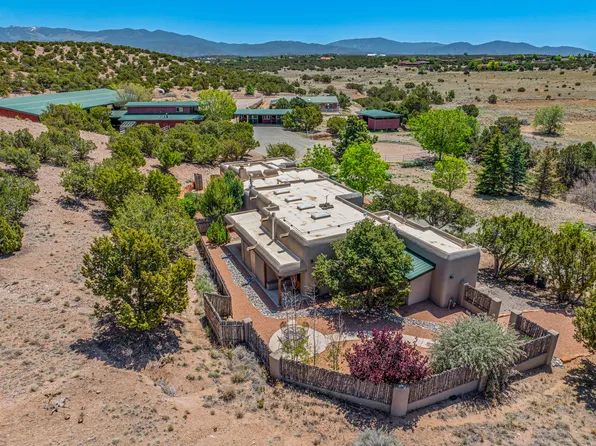 10 Heartstone Dr #A & B, Santa Fe, NM 87506