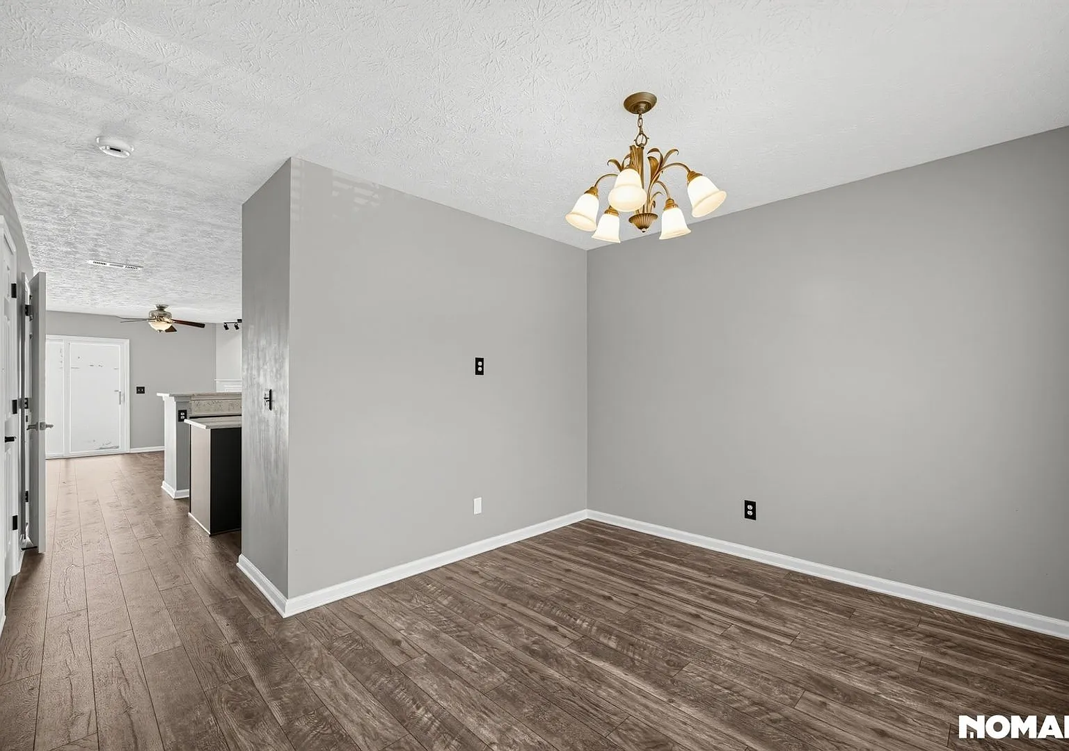 Charming 2BR 2.5BA Townhome in Nashville — Photo 3
