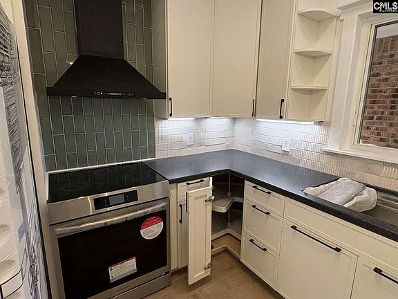 5th image of 1465 Chestnut Rd