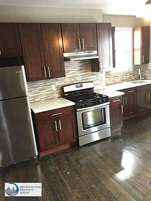 Rented by Metropolitan Property Group | media 72