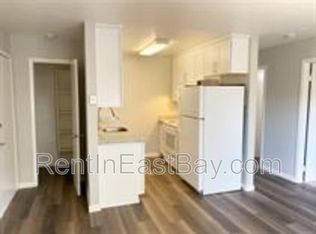 6701 Laird Ave APT 3, Oakland, CA 94605