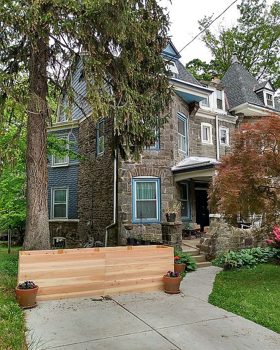 1st image of 115 E Mount Pleasant Ave