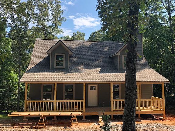 2nd image of 497 Villa Dr