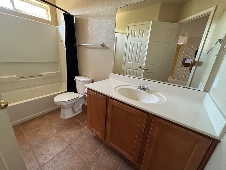 8224 Bluffs Edge Pl NW — Photo 11