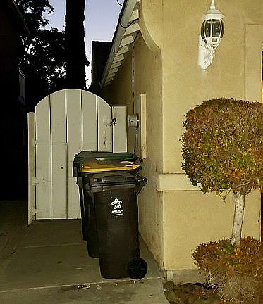 2nd image of 1515 Denver Ave