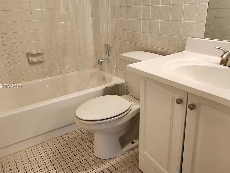 5981 Washington St #210 — Photo 21