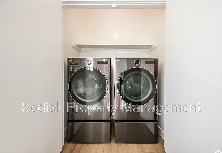 765 N 400 W #204 — Photo 15