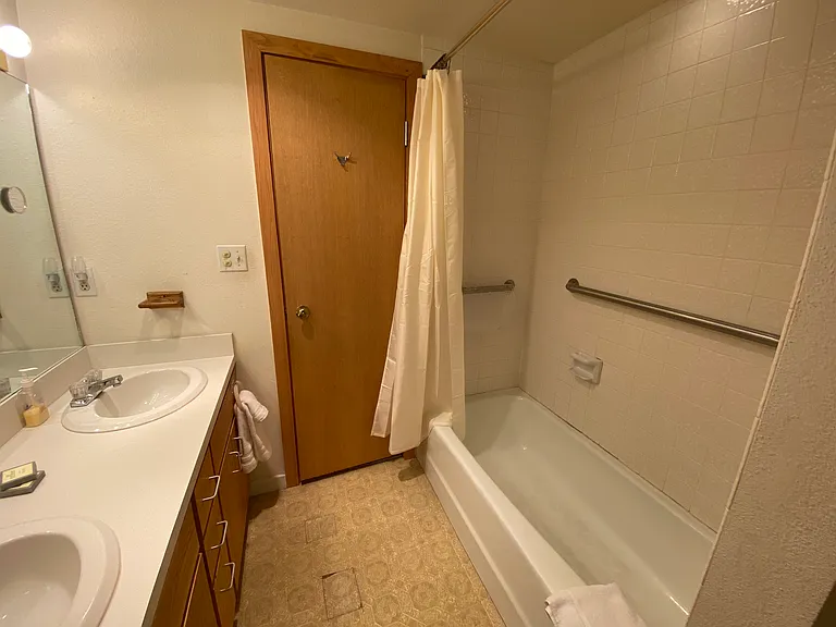 4552 Meadow Dr #4 — Photo 20