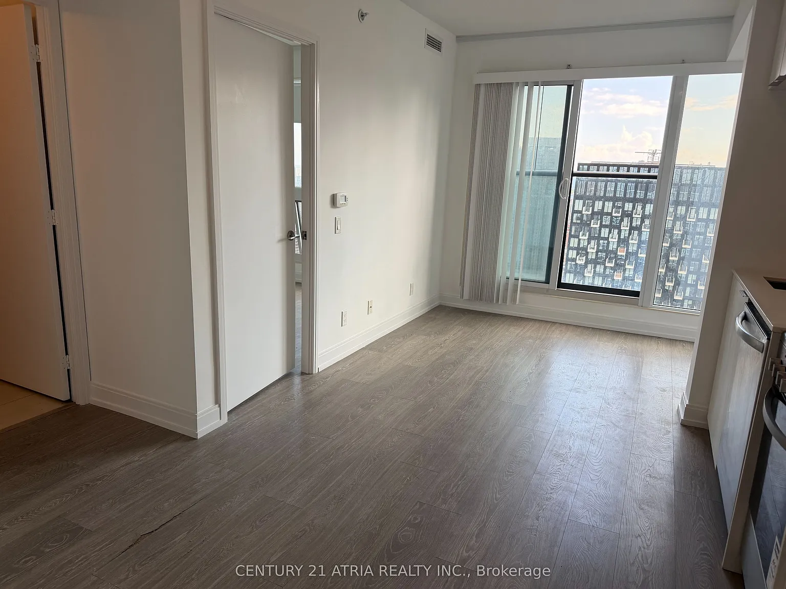 1 bed, $2,300 — Photo 3