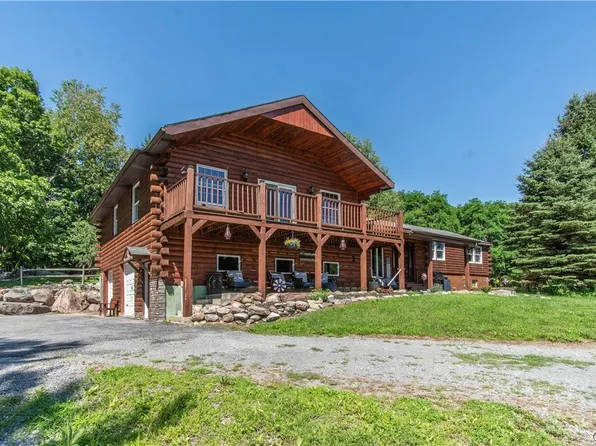 9758 East Rd, Lowville, NY 13367
