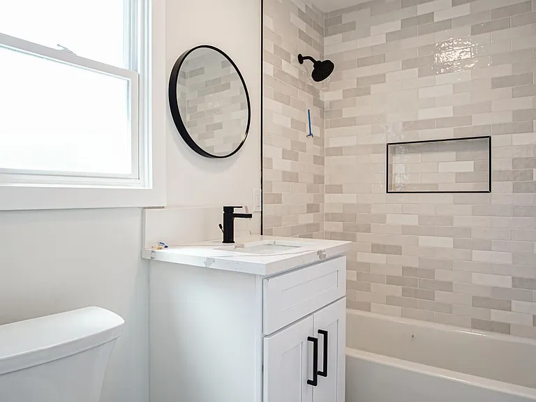 4525 W Broadway — Photo 13