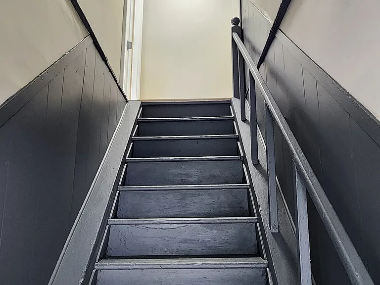 147 Wallace St — Photo 11