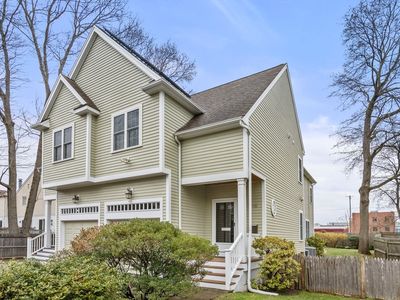 18 Maple Ct UNIT 18, Needham, MA, 02492