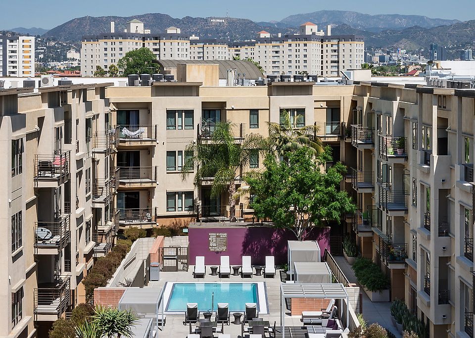 5600 Wilshire