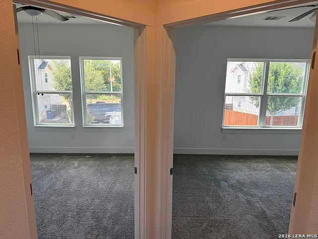 231 Sapphire #1102 — Photo 17