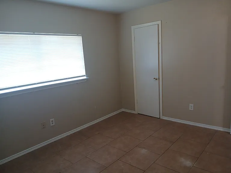 10143 Northview Dr — Photo 10
