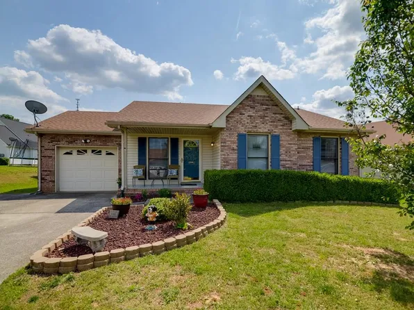 2904 Sarah Beth Ct, Clarksville, TN 37043