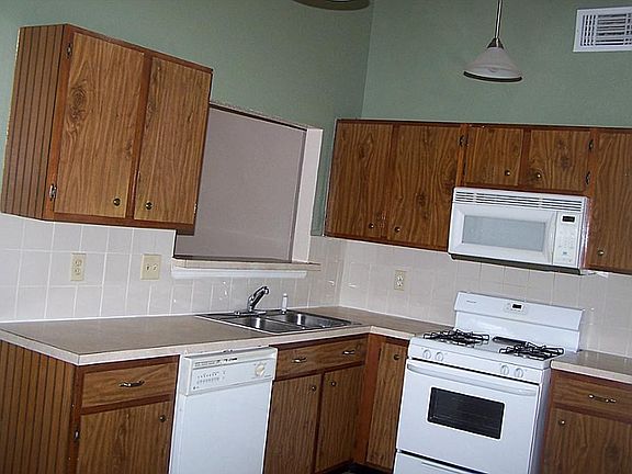 3rd image of 1530 Quail Trace Dr