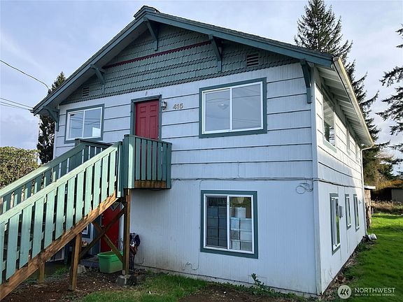 2nd image of 415 E Curtis Street