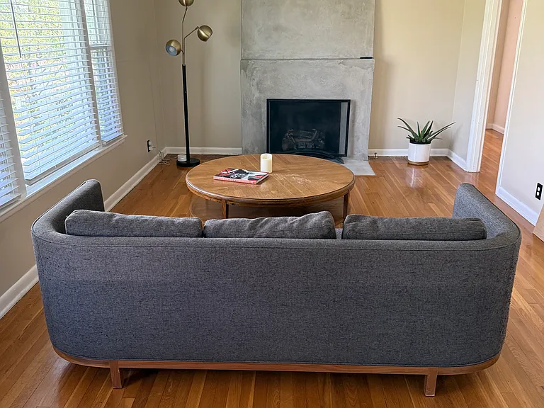 702 Joyce Ln — Photo 2