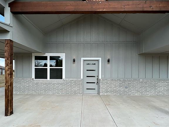 2nd image of 104 Olde Mill Rd