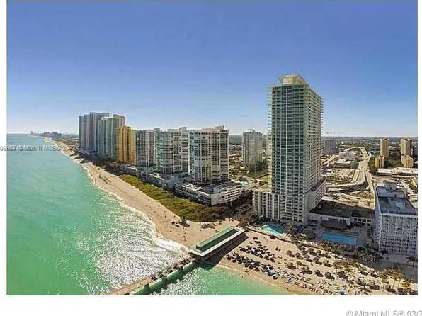 16699 Collins Ave, Sunny Isles Beach, FL
