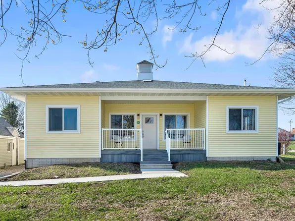 201 4th St, Morrison, IA 50657