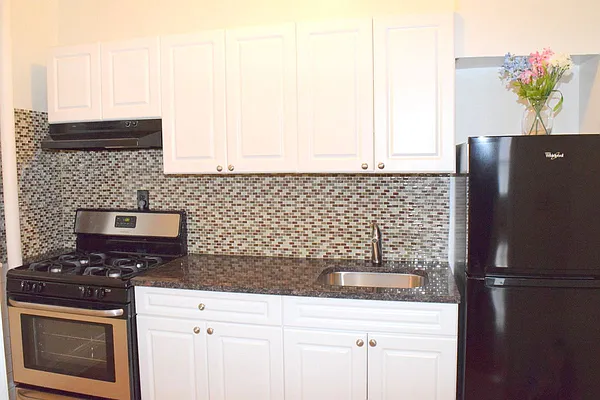 Rented by Proton Management LLC | media 1