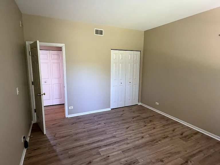 575 Capital Ln — Photo 15