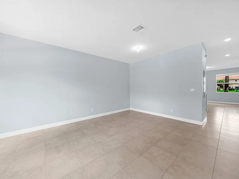 5271 Ashley River Rd — Photo 5