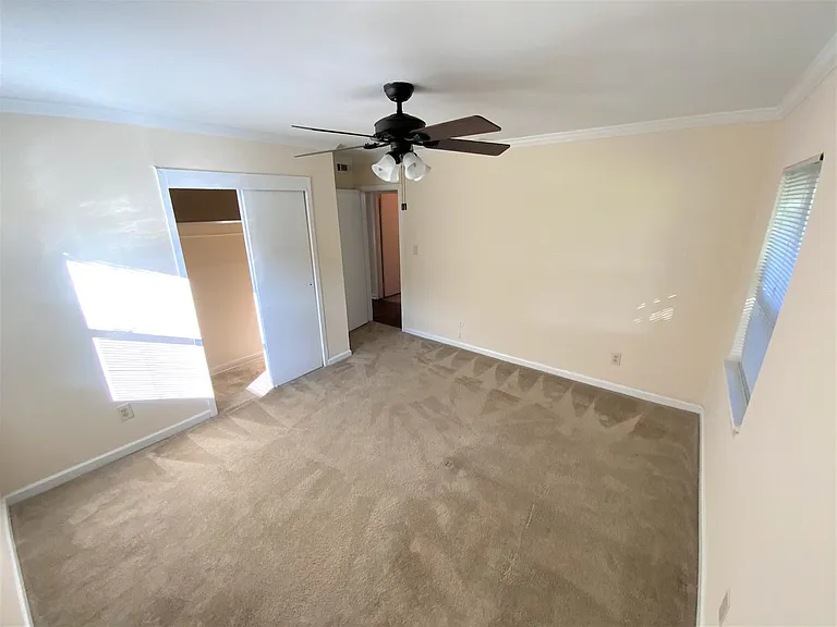 2044 Dekalb Ave NE — Photo 3