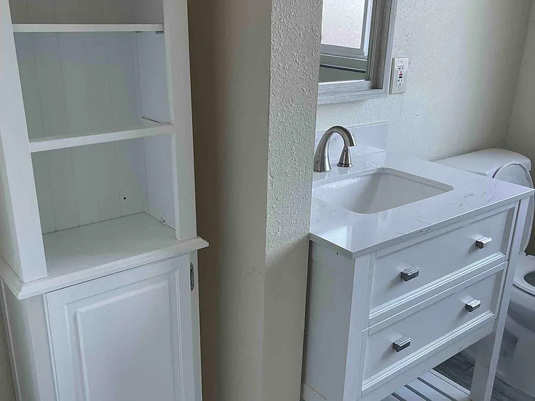 129 Pioneer Ave — Photo 3