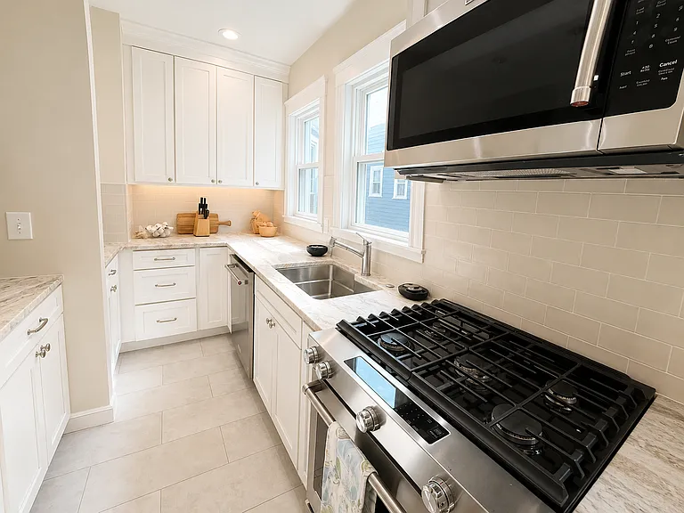 234 Powder House Blvd — Photo 6
