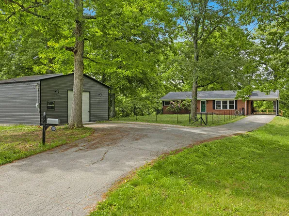 150 Turner Dr, Harriman, TN 37748
