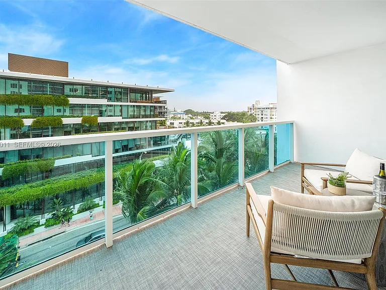 2301 Collins Ave #630 — Photo 13