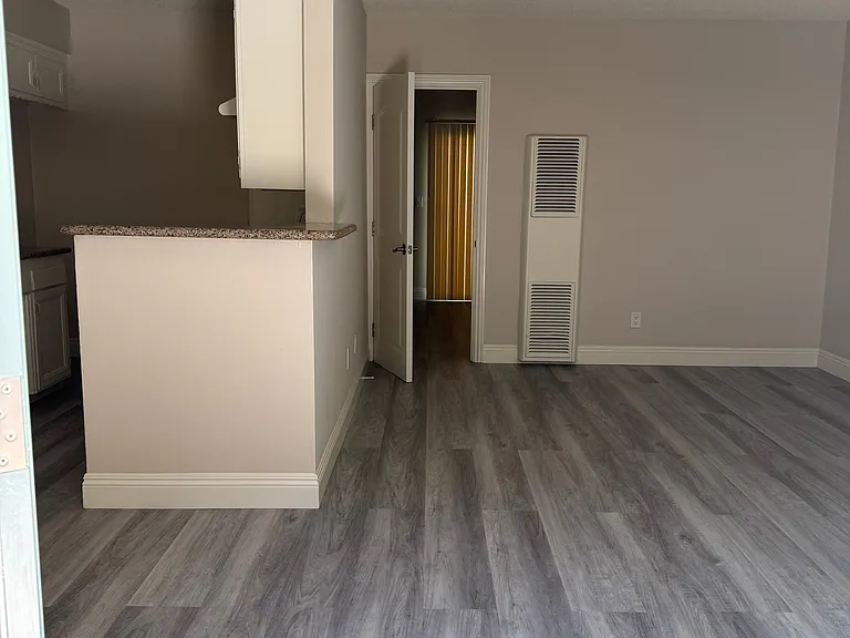 1605 W Shorb St #B — Photo 17