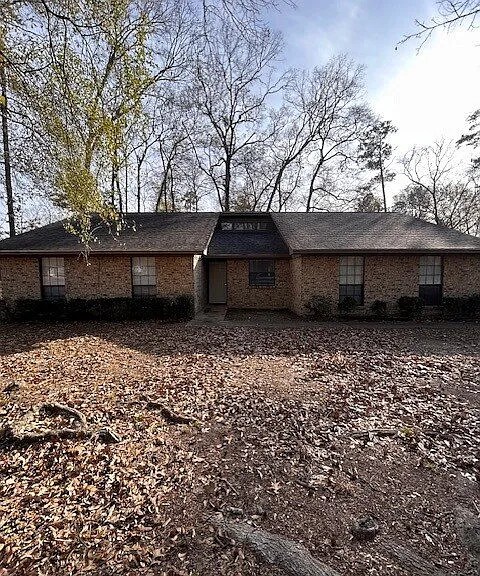 1522 Woodberry Dr — Photo 3