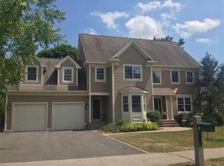 2 Chapel Hill Rd, Beverly, MA 01915