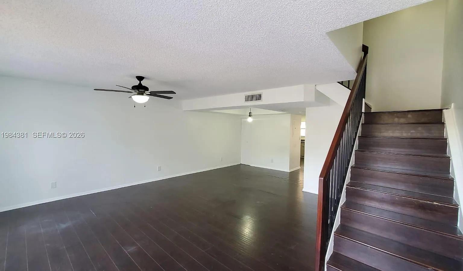 Pembroke Lakes Section Se — Photo 2