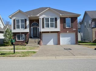 6415 Labor Ln, Louisville, KY 40291